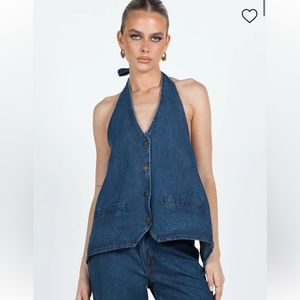 LIONESS HILLS HALTER TOP DARK DENIM